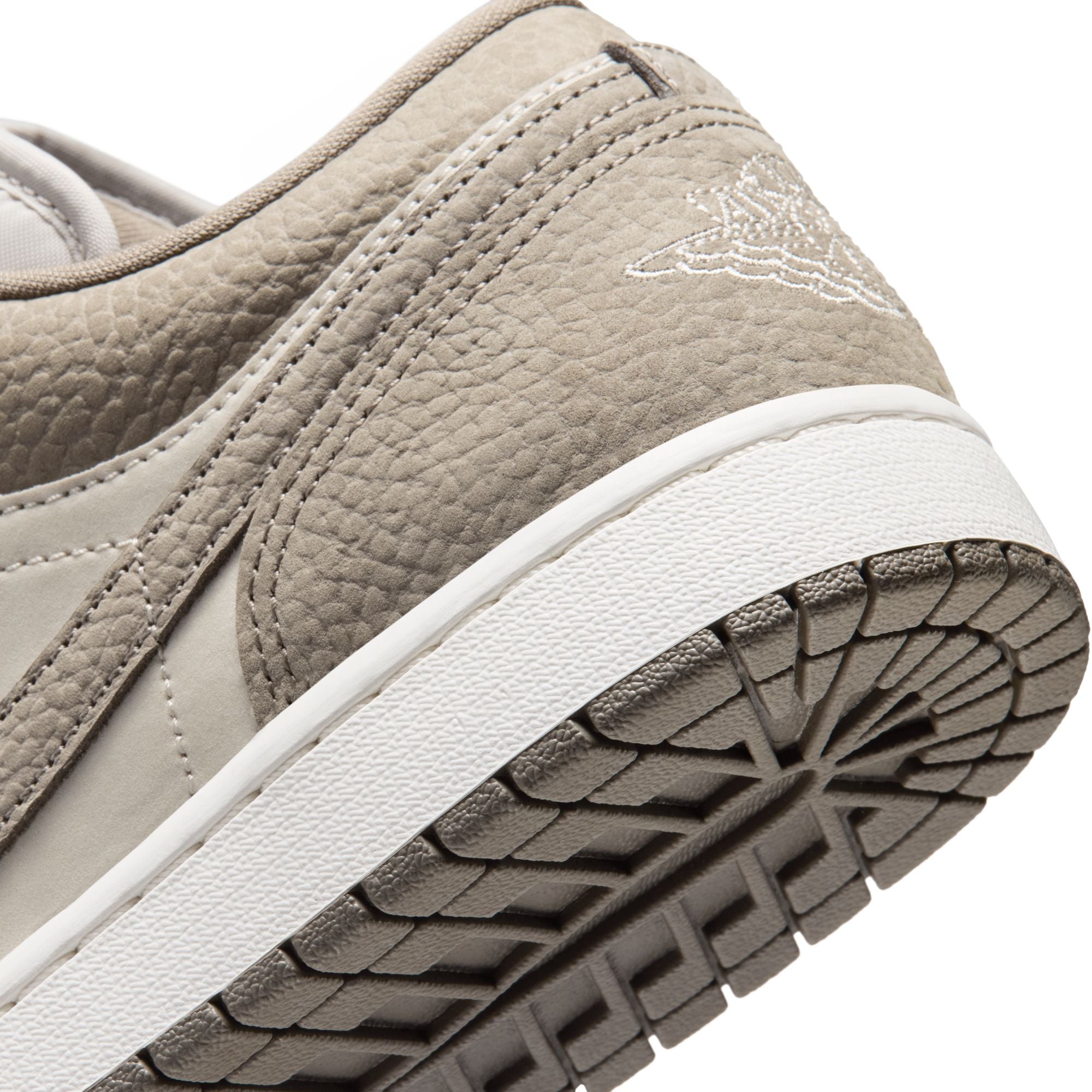 AIR JORDAN 1 LOW סניקרס