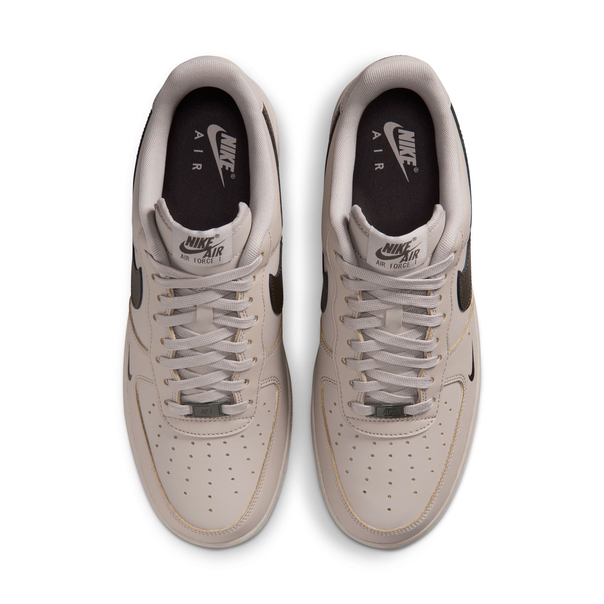 AIR FORCE 1 07 סניקרס