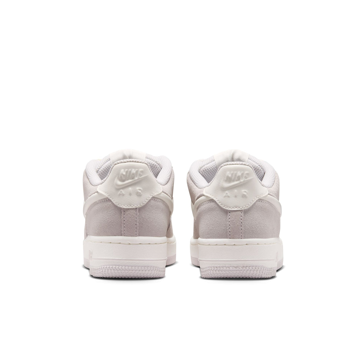 Air Force 1 LV8 סניקרס