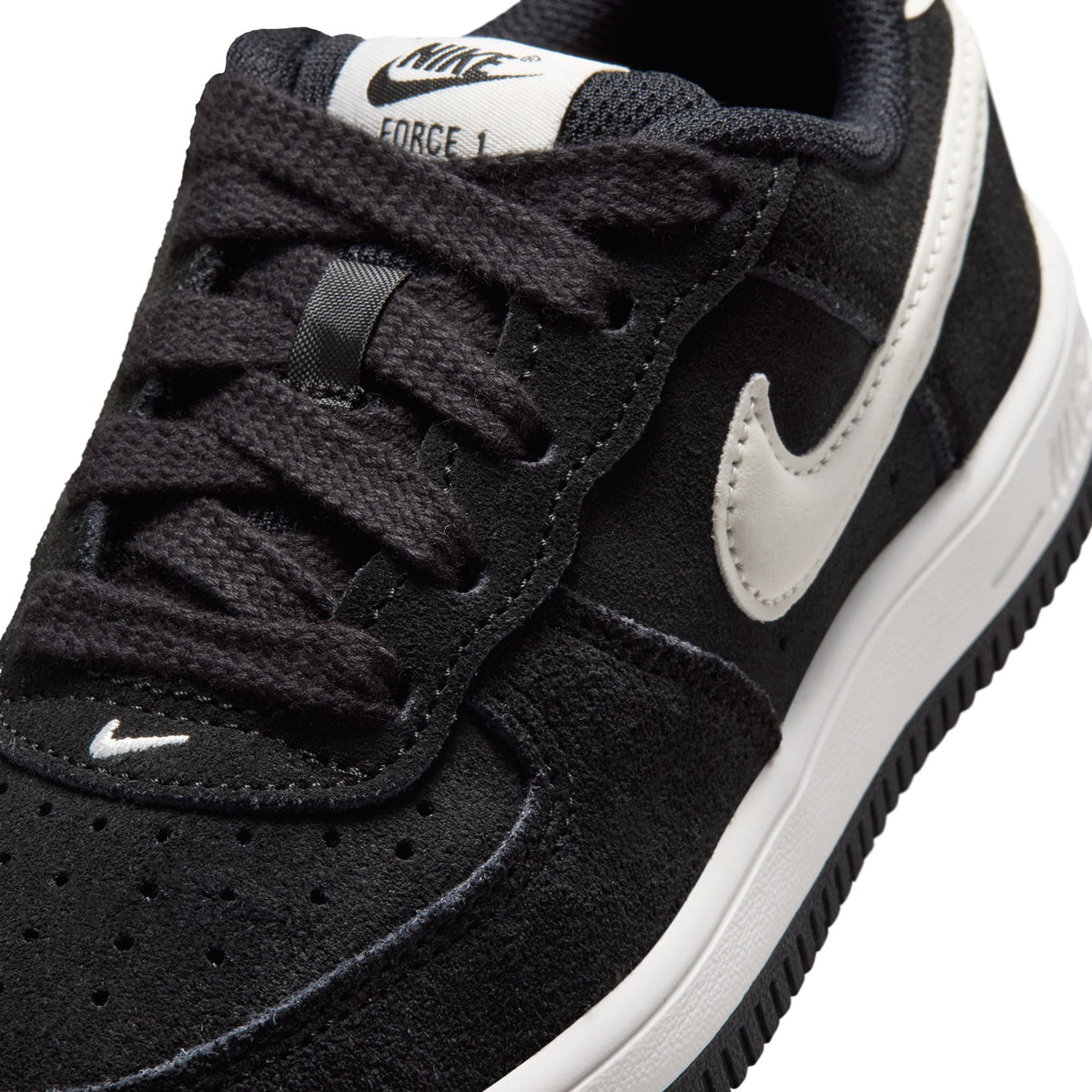 FORCE 1 LOW סניקרס