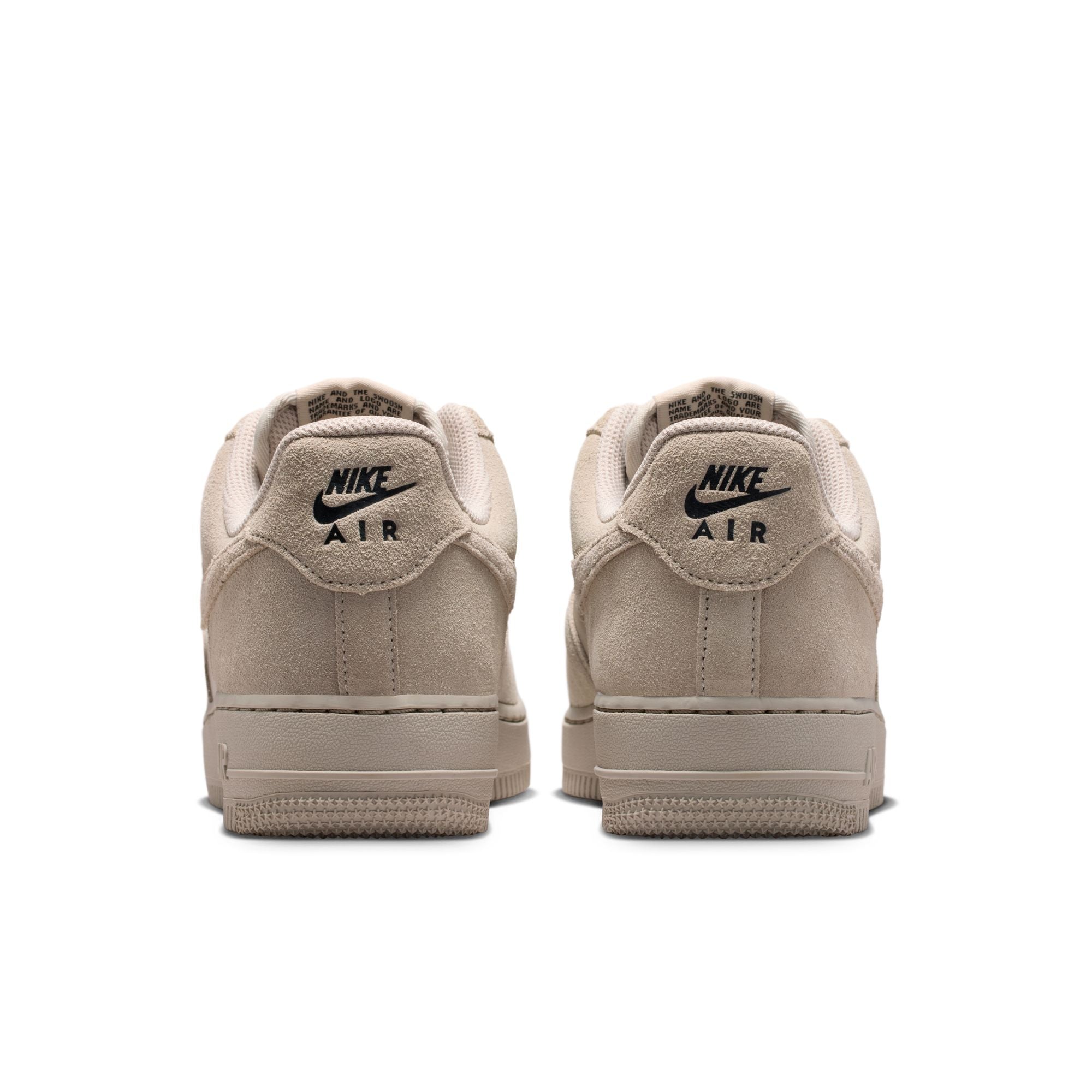 AIR FORCE 1 07 סניקרס