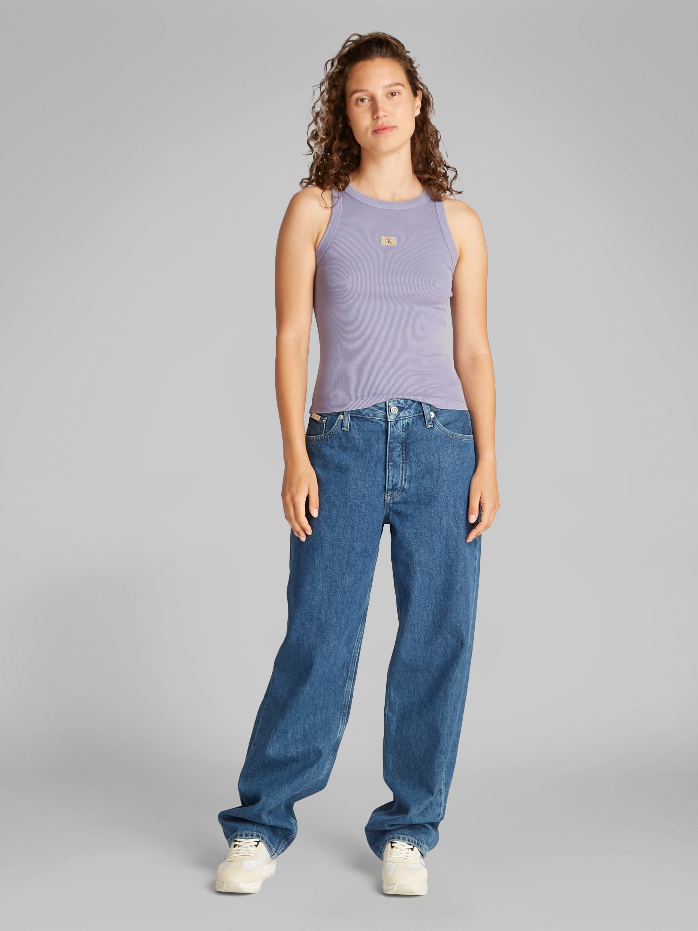 WASHED WOVEN LABEL גופיית ריב