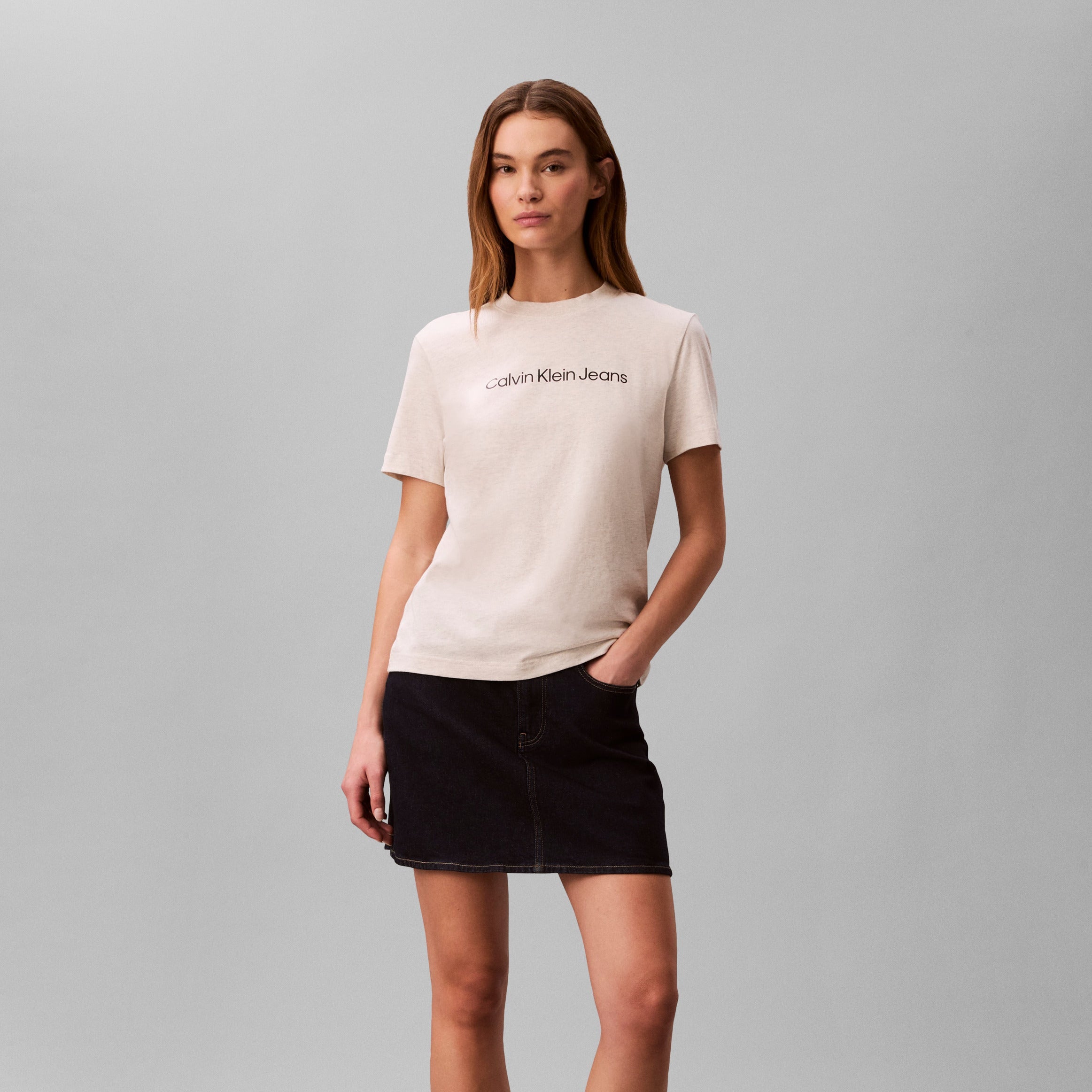 A- INST. LOGO CLASSIC TEE SS טישרט