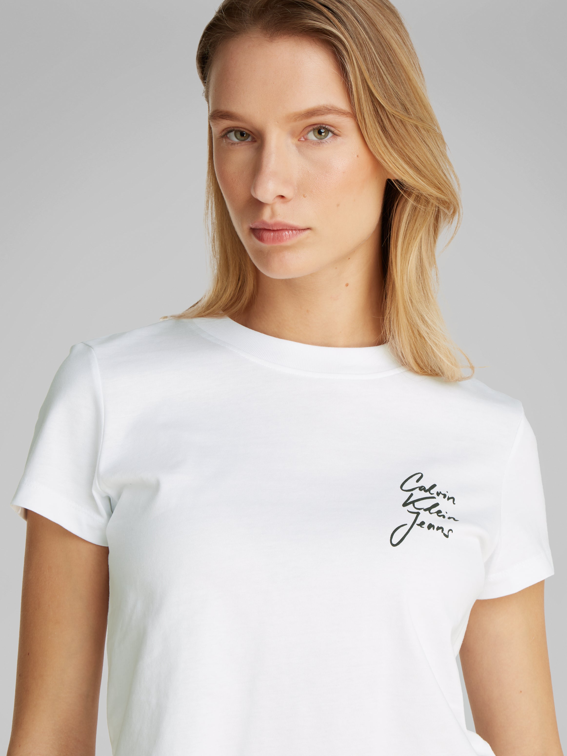 SCRIPT INSTITUTIONAL BABY טישרט