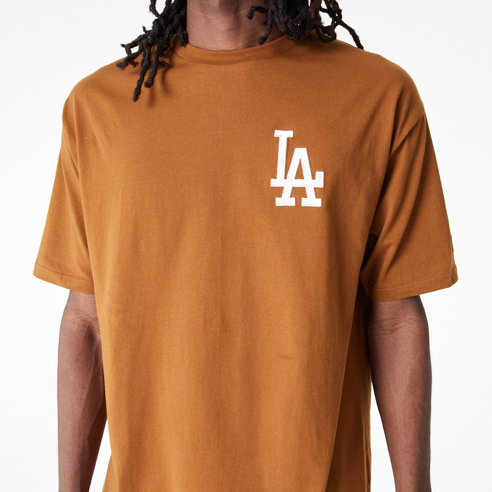 NEW ERA | LEAGUE ESSENTIAL LA טישרט | FOOT LOCKER