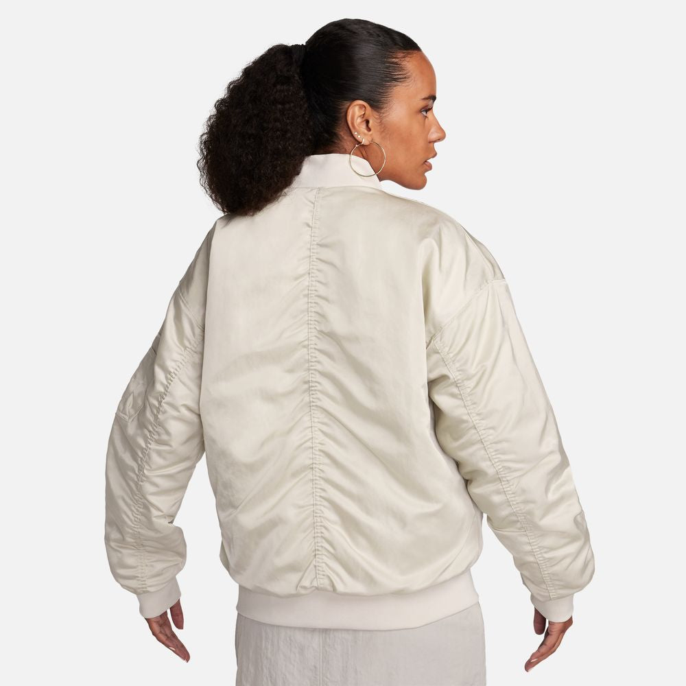 NIKE | SPORTSWEAR VARSITY BOMBER ג'קט | FOOT LOCKER
