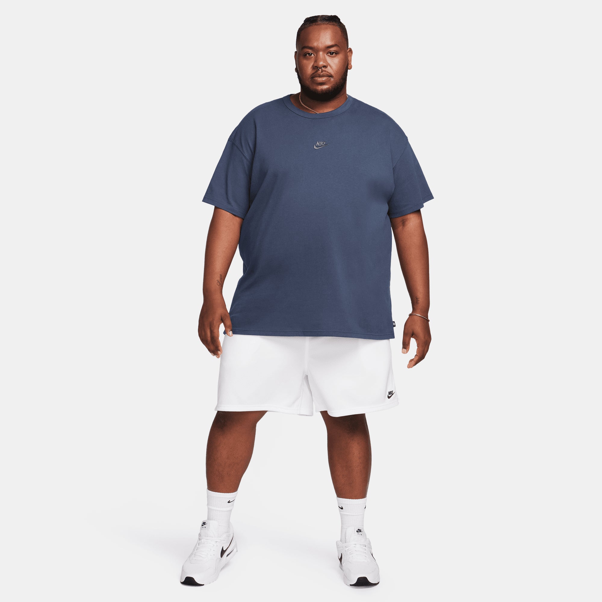 NIKE | SPORTSWEAR PREMIUM טישרט | FOOT LOCKER