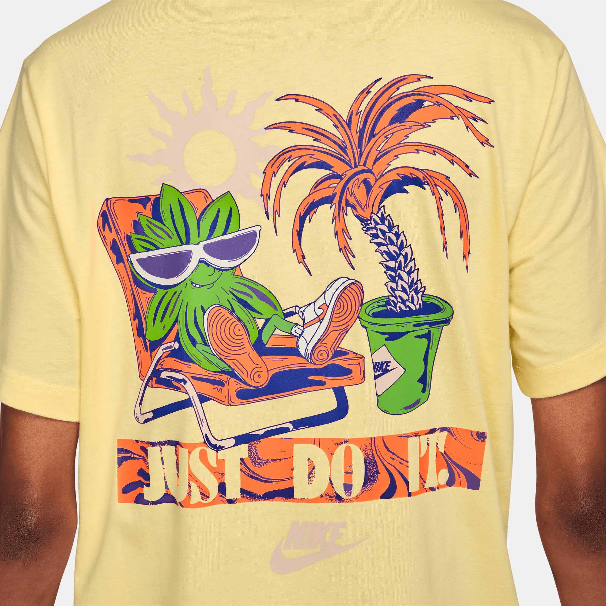 NIKE | SPORTSWEAR BREAK SUN טישרט | FOOT LOCKER