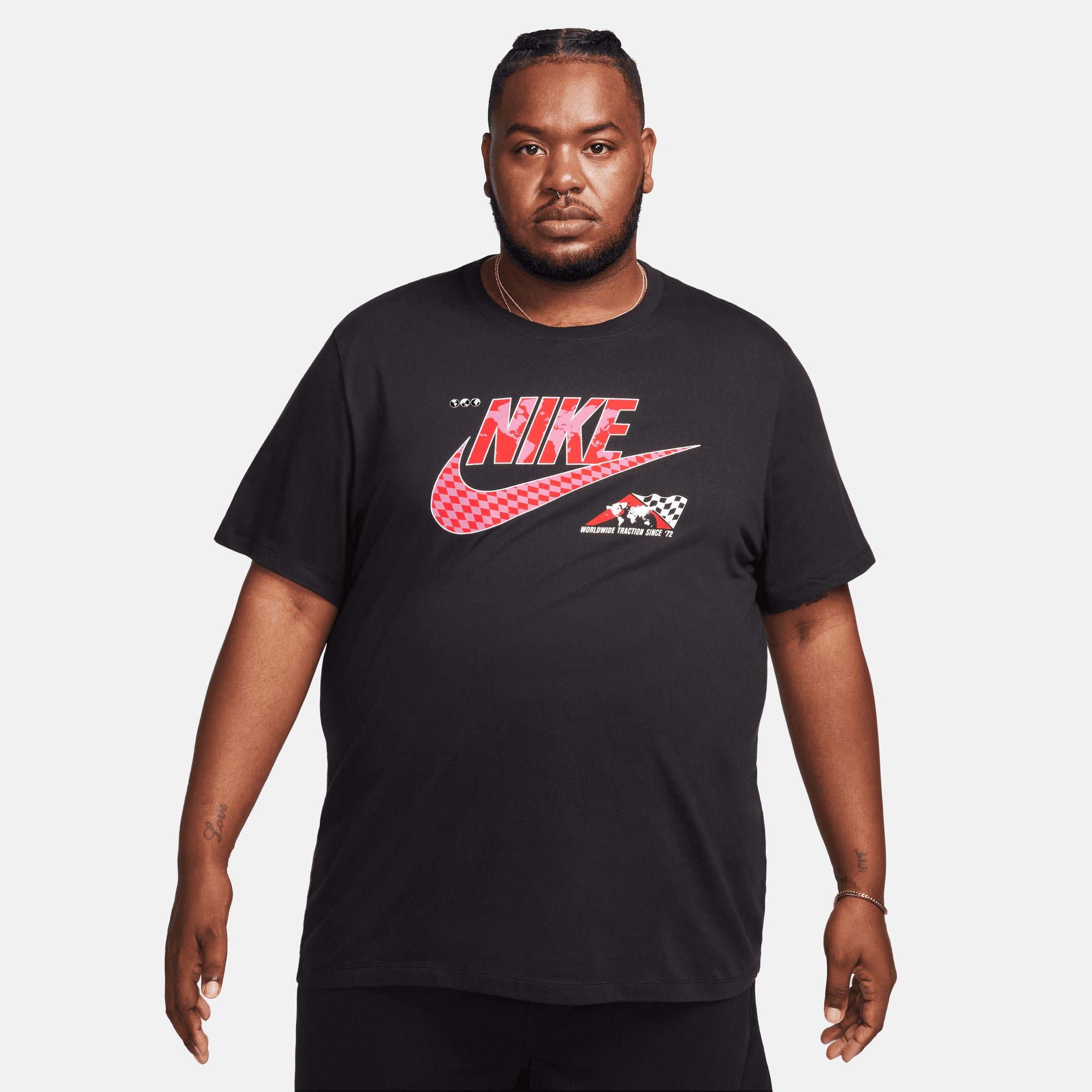 NIKE | SPORTSWEAR 1972 טישרט | FOOT LOCKER