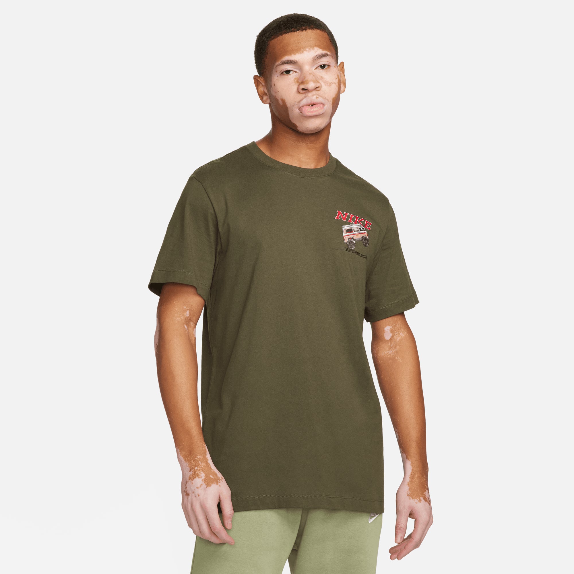 NIKE | RALLY טישרט | FOOT LOCKER
