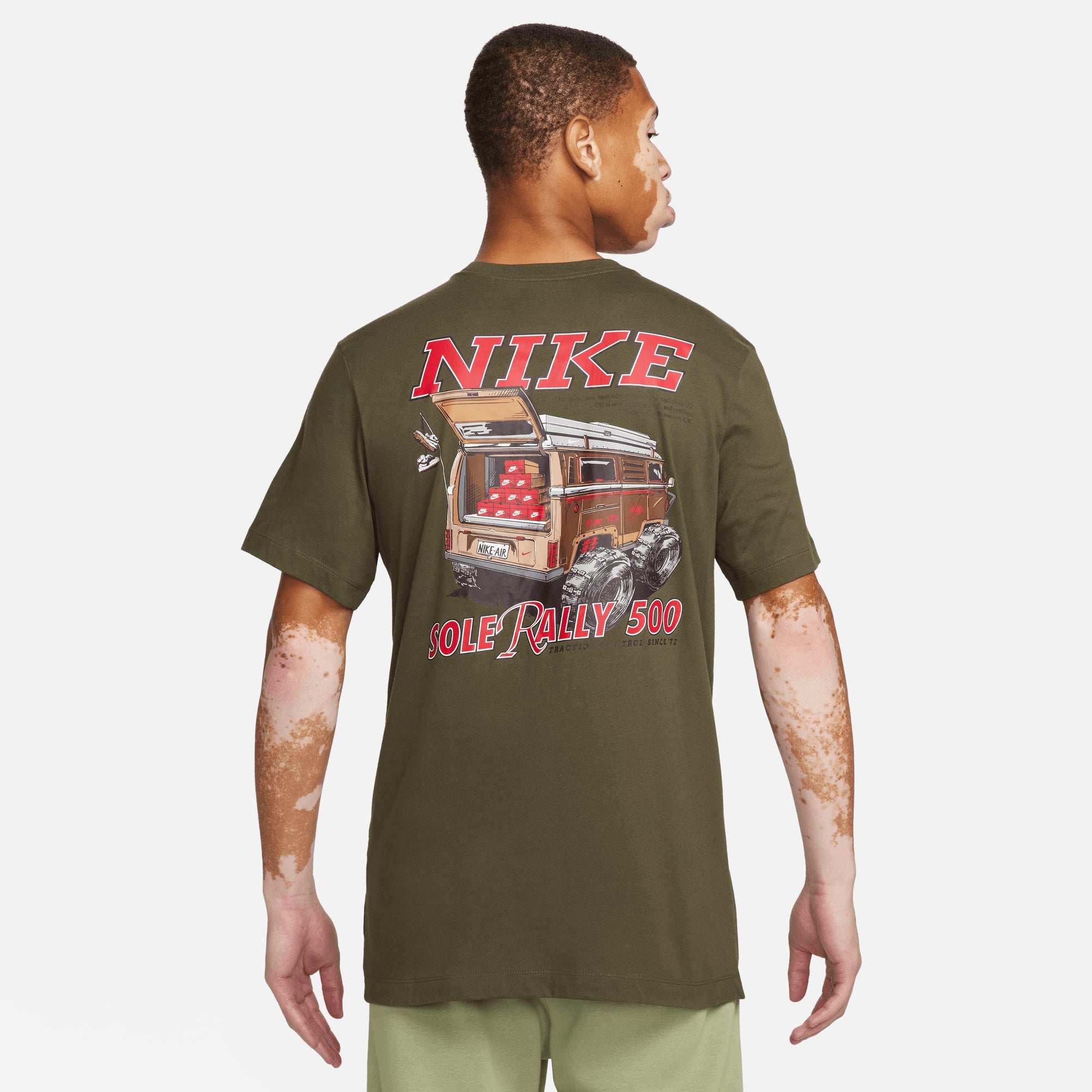 NIKE | RALLY טישרט | FOOT LOCKER