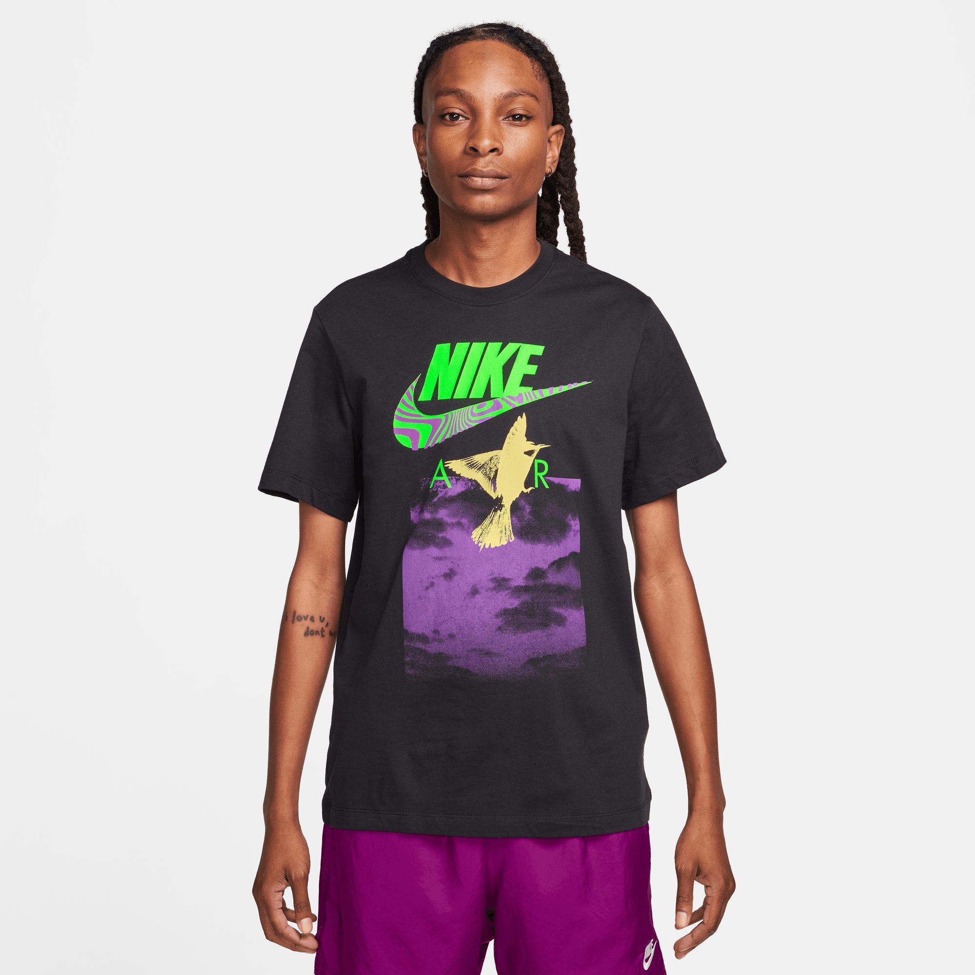 NIKE | SPORTSWEAR BRANDRIFF טישרט | FOOT LOCKER