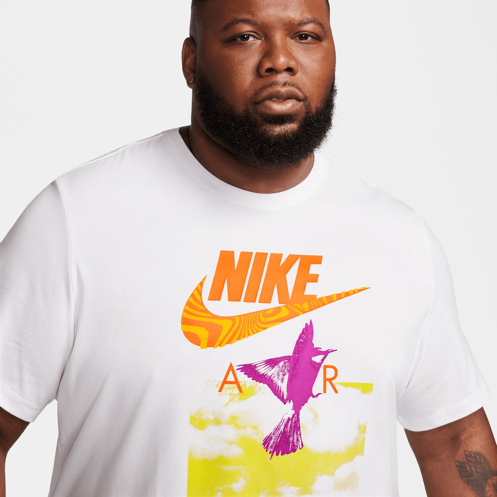 NIKE | SPORTSWEAR BRANDRIFF טישרט | FOOT LOCKER