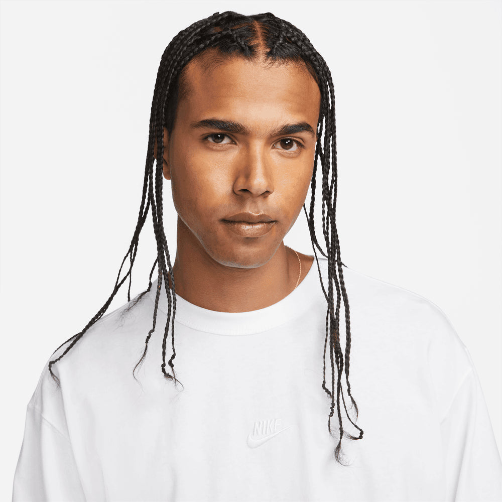 NIKE | SPORTSWEAR PREMIUM ESSENTIALS טישרט | FOOT LOCKER