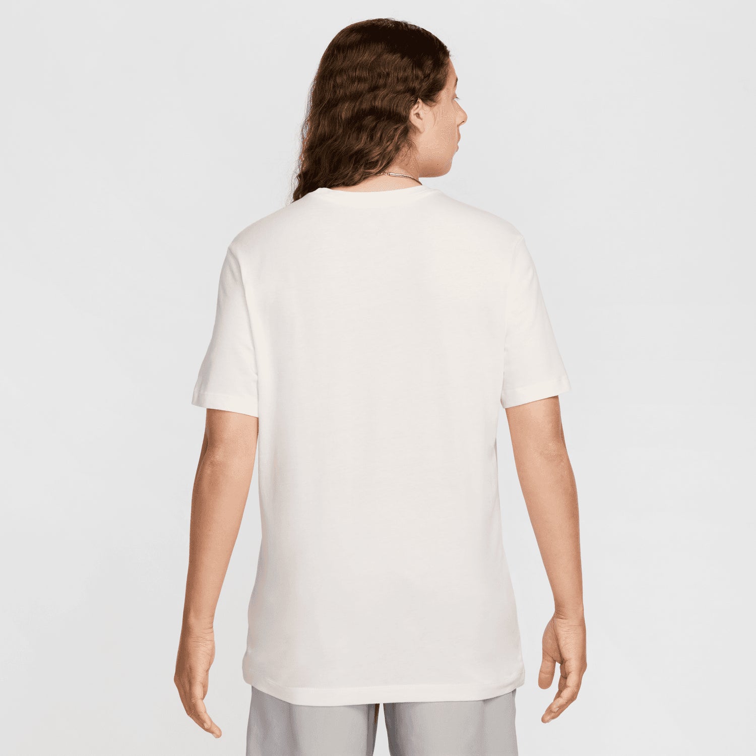 | SPORTSWEAR טי שרט | FOOT LOCKER