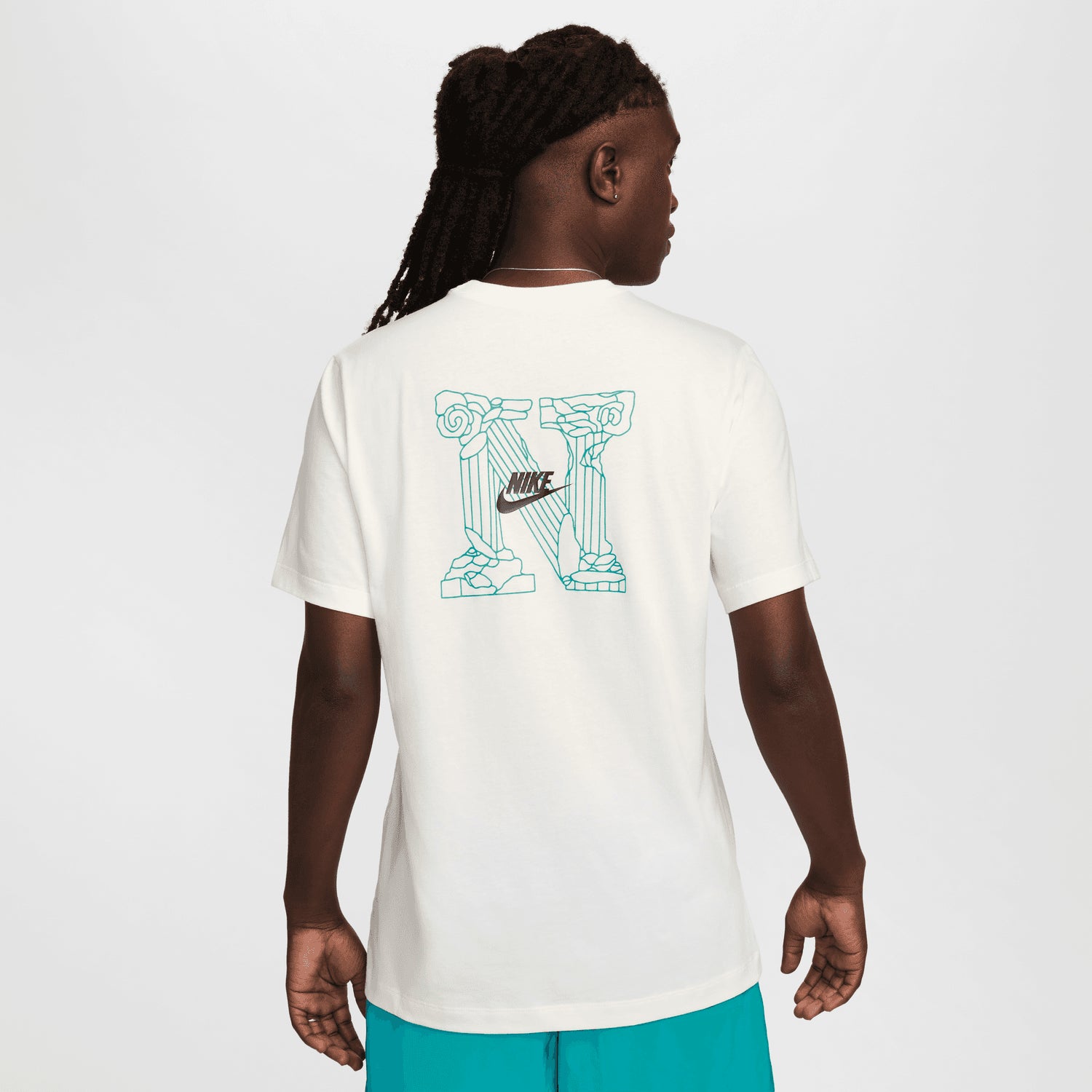 NIKE | SPORTSWEAR N טישרט | FOOT LOCKER