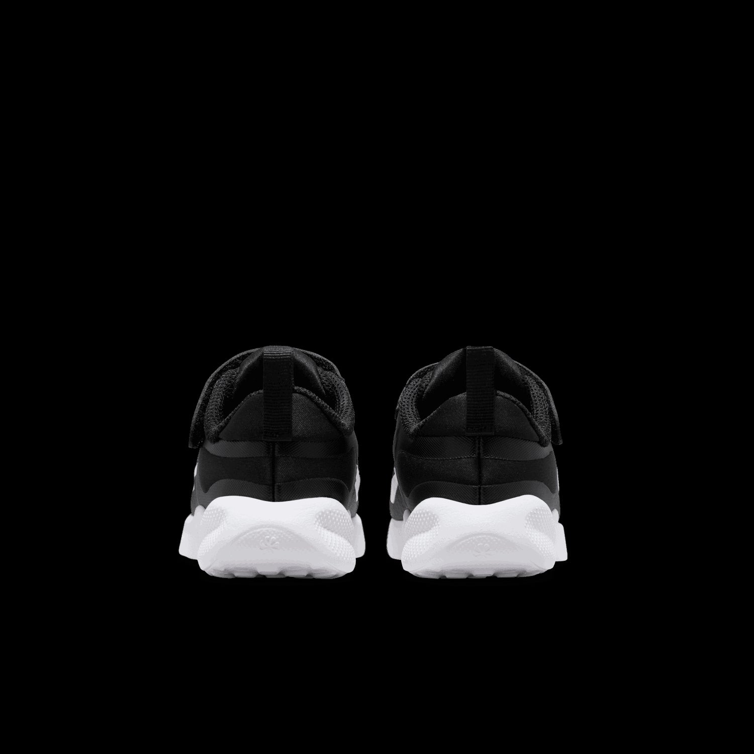 NIKE | REVOLUTION 7 סניקרס | FOOT LOCKER