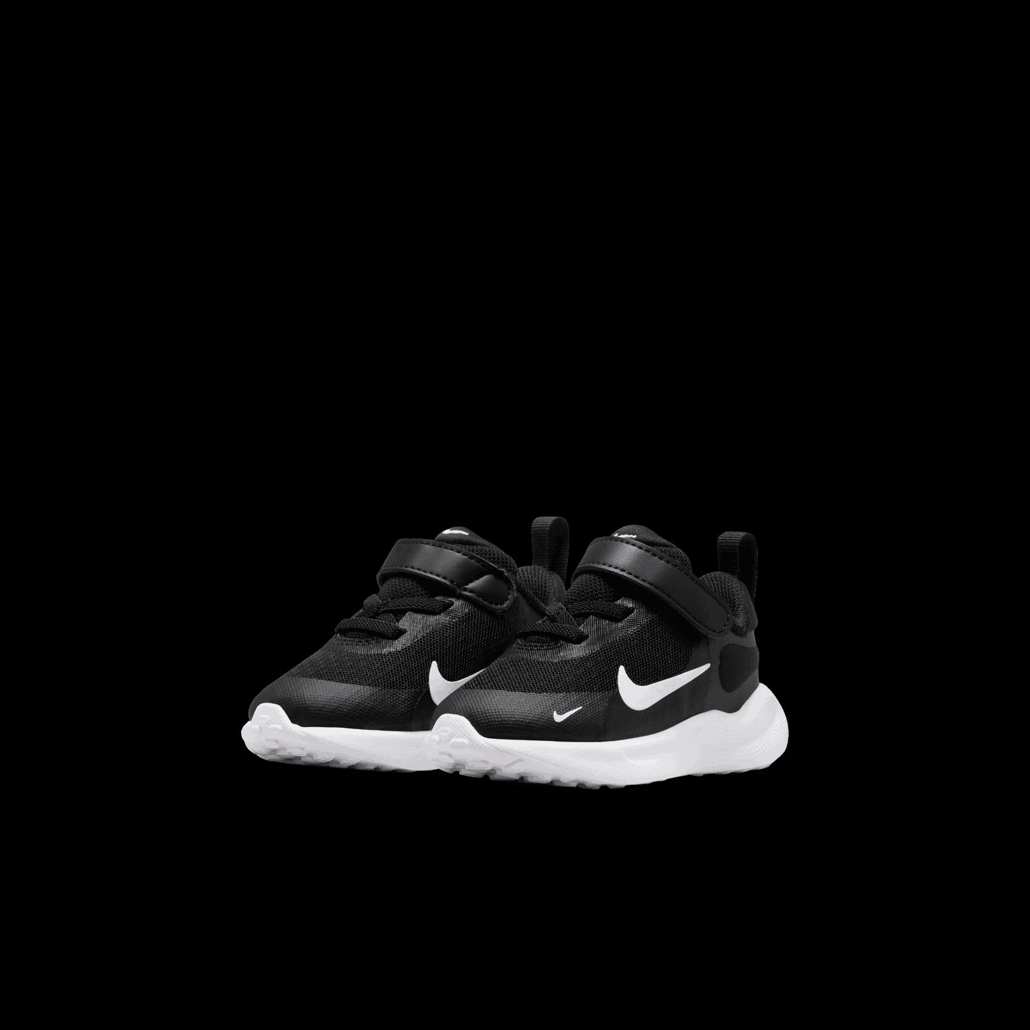 NIKE | REVOLUTION 7 סניקרס | FOOT LOCKER