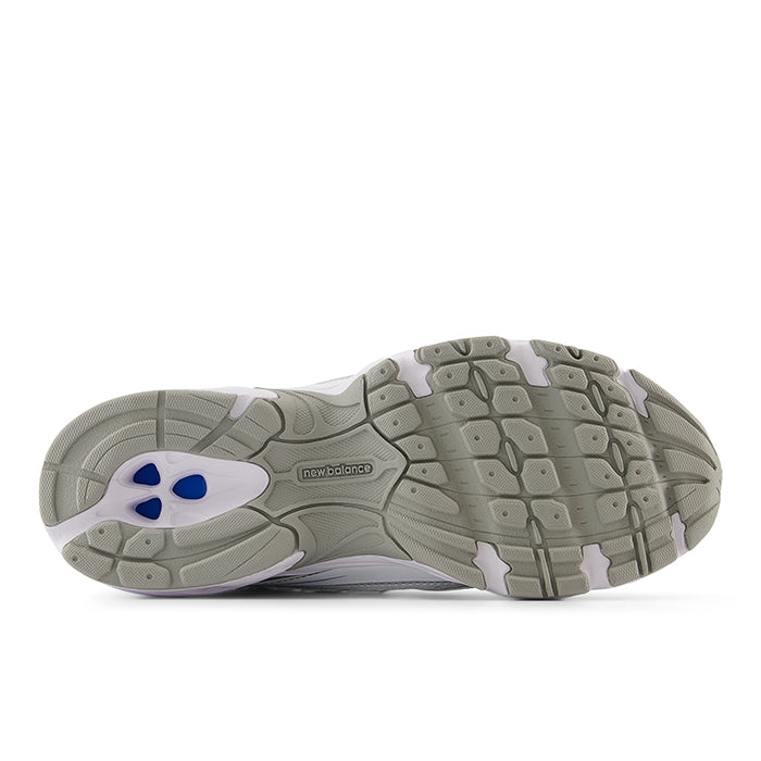 | 740 סניקרס | FOOT LOCKER