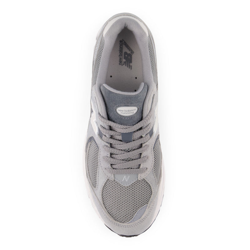 NEW BALANCE | 2002 סניקרס | FOOT LOCKER