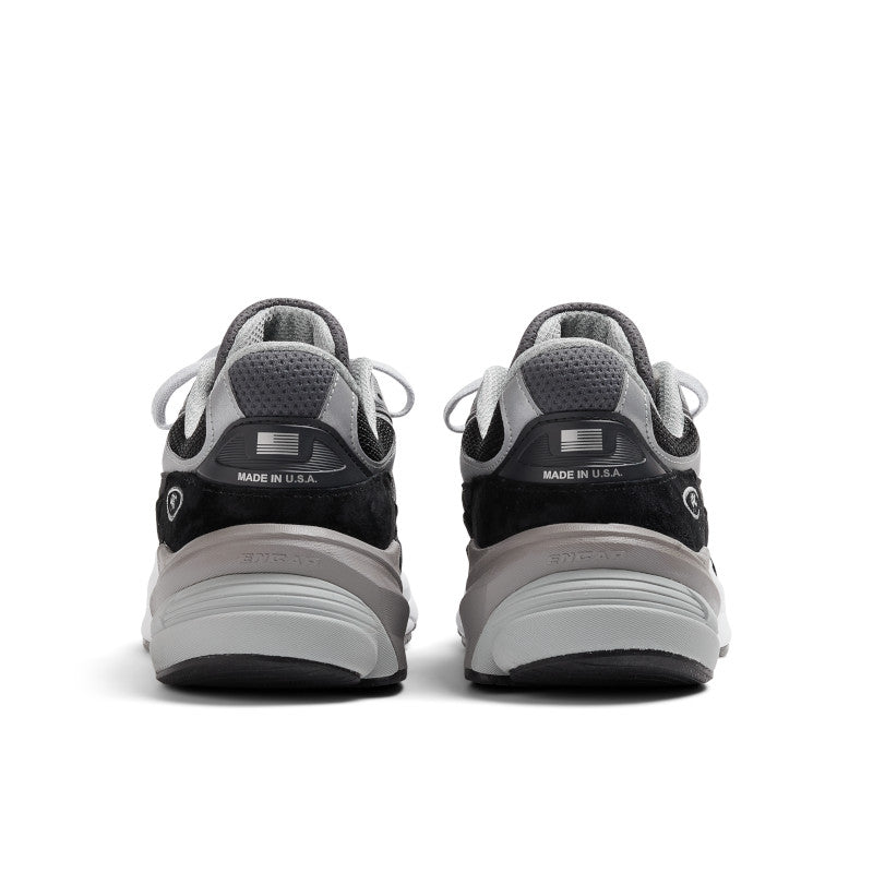 | 990 סניקרס | FOOT LOCKER