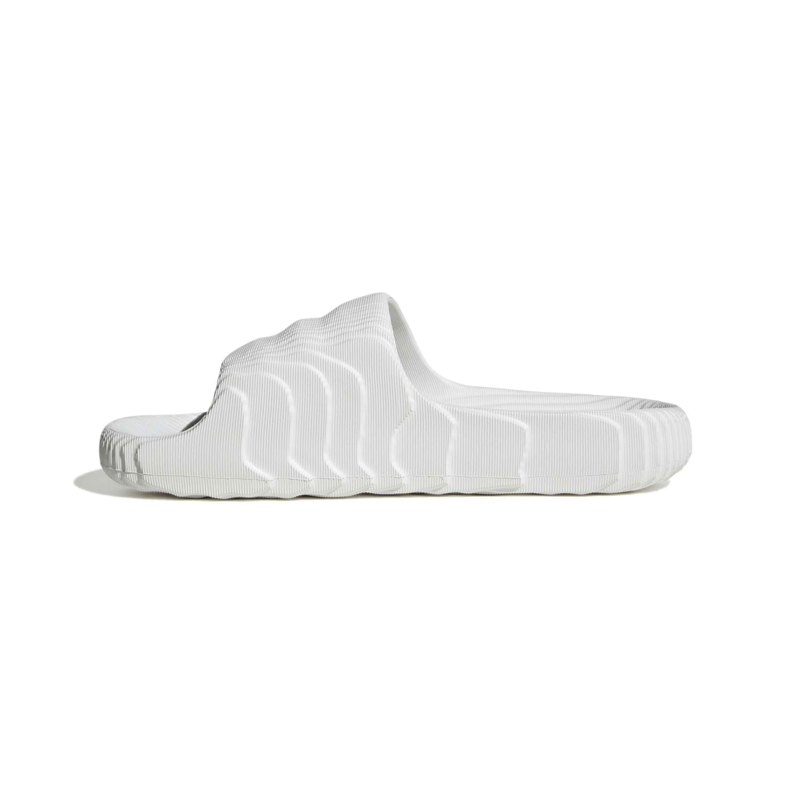 ADIDAS | ADILETTE 22 כפכפי סלייד | FOOT LOCKER