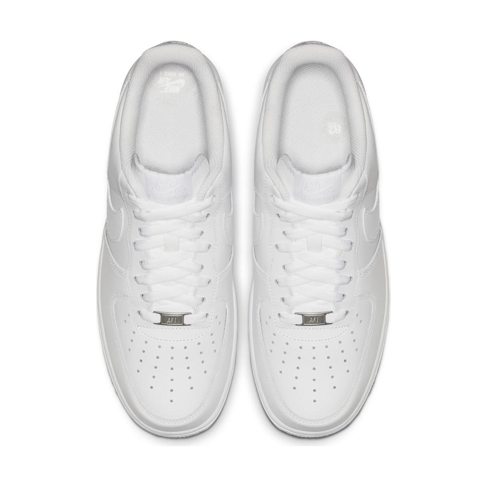 | AIR FORCE 1 07 סניקרס | FOOT LOCKER