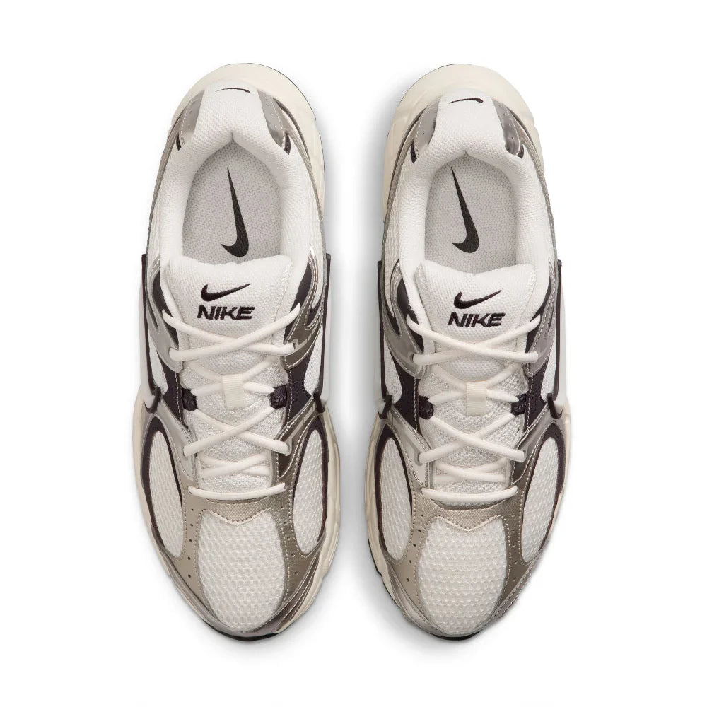 NIKE V5 RNR סניקרס