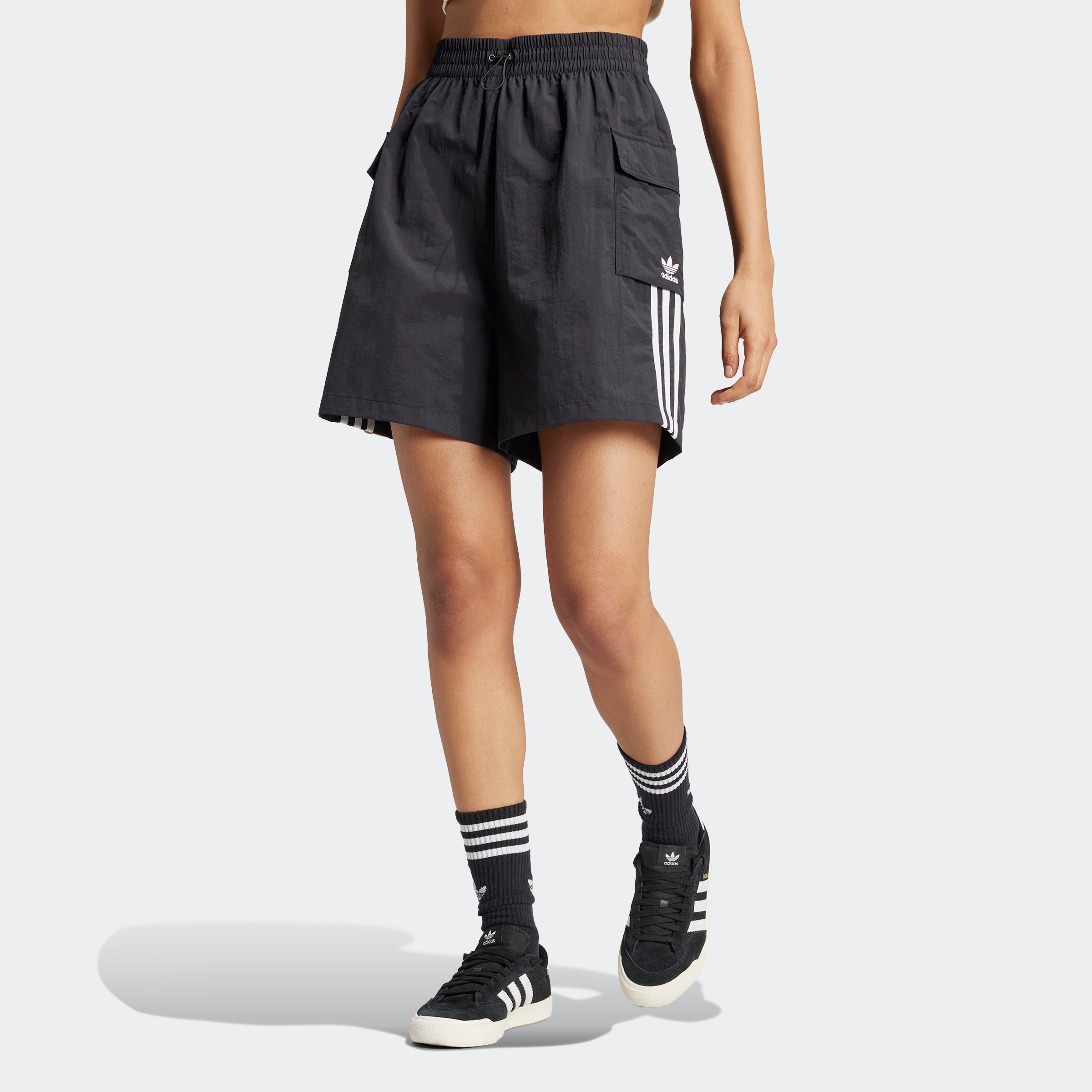 3 STRIPES CARGO מכנסיים קצרים