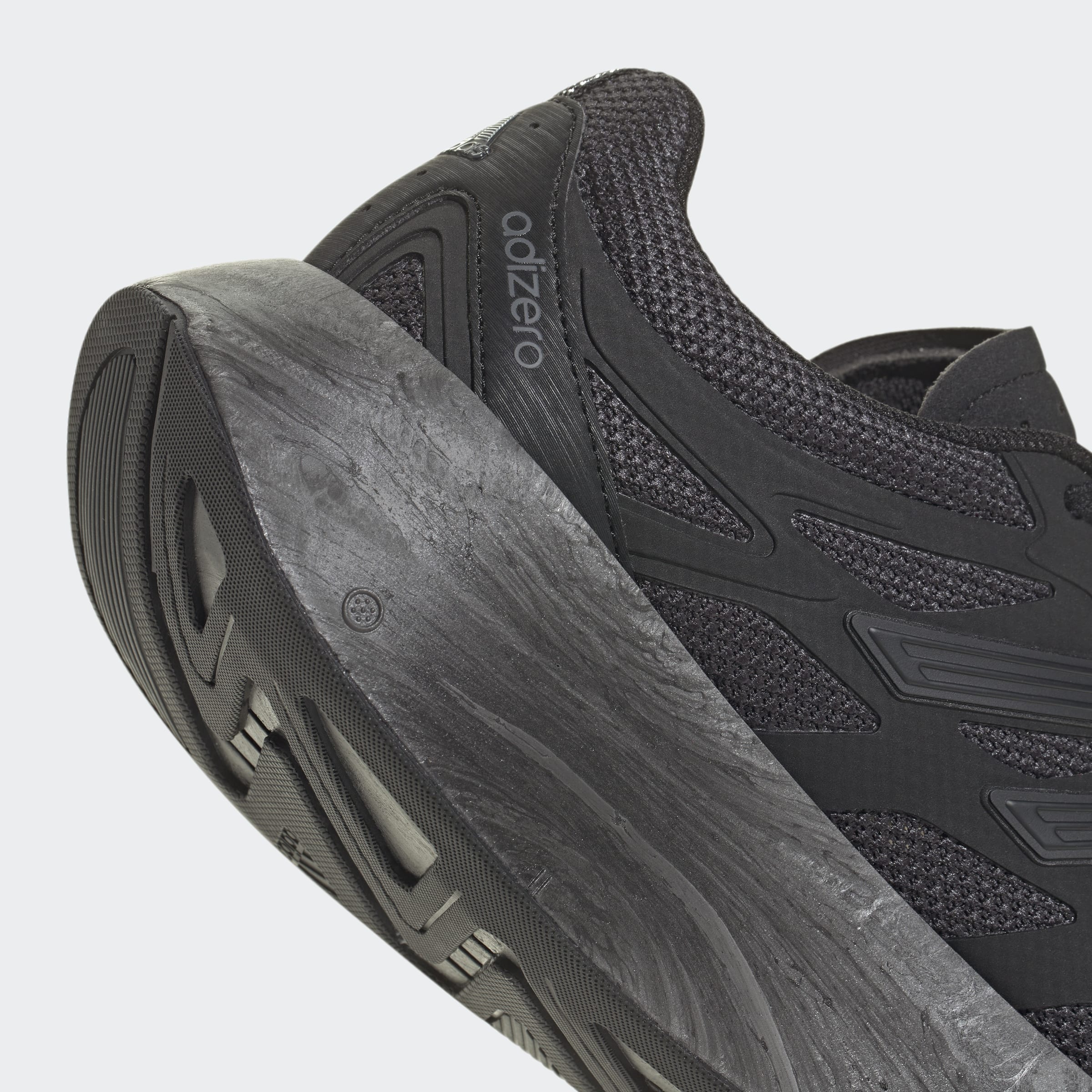 ADIZERO ARUKU סניקרס