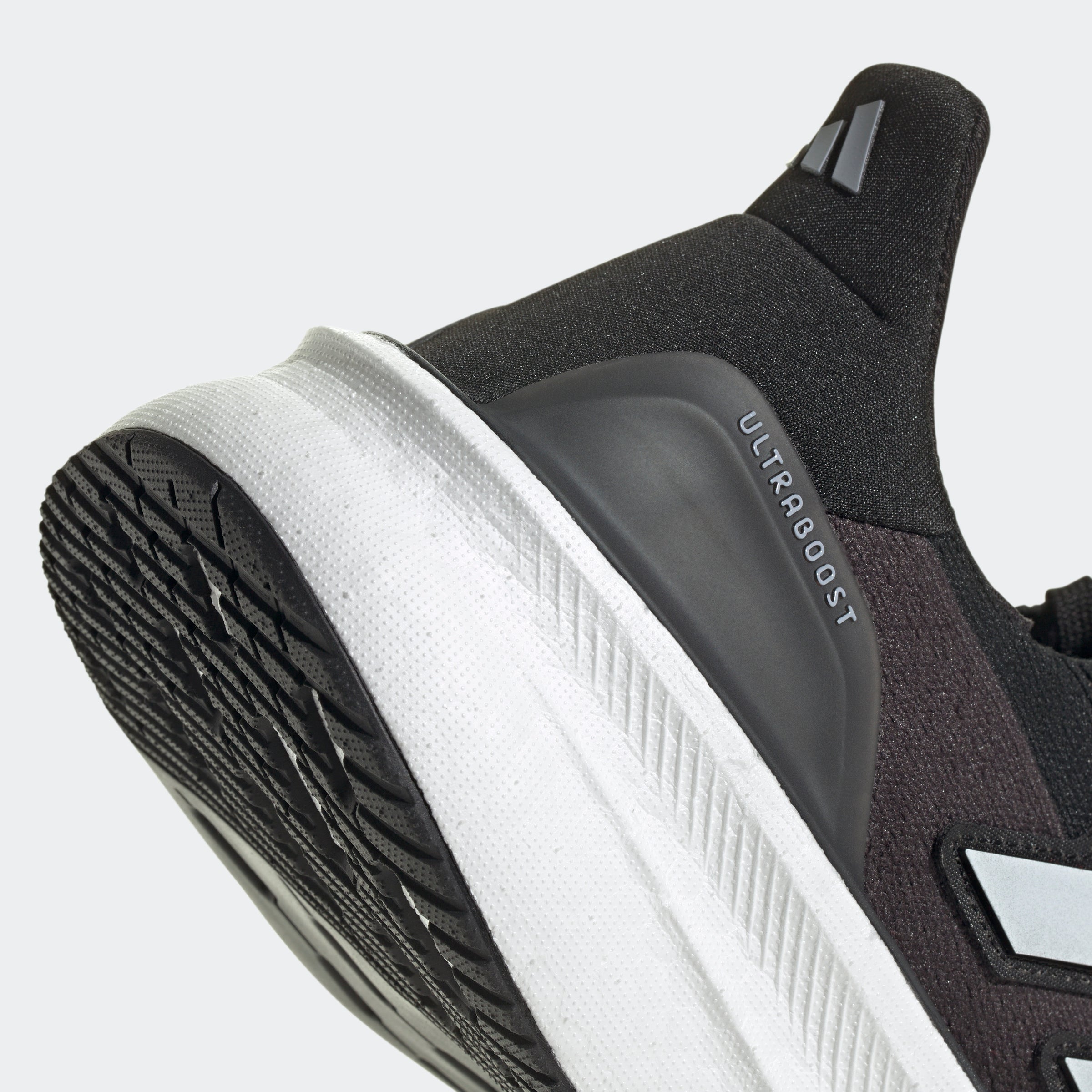 ULTRABOOST 5 נעלי ספורט