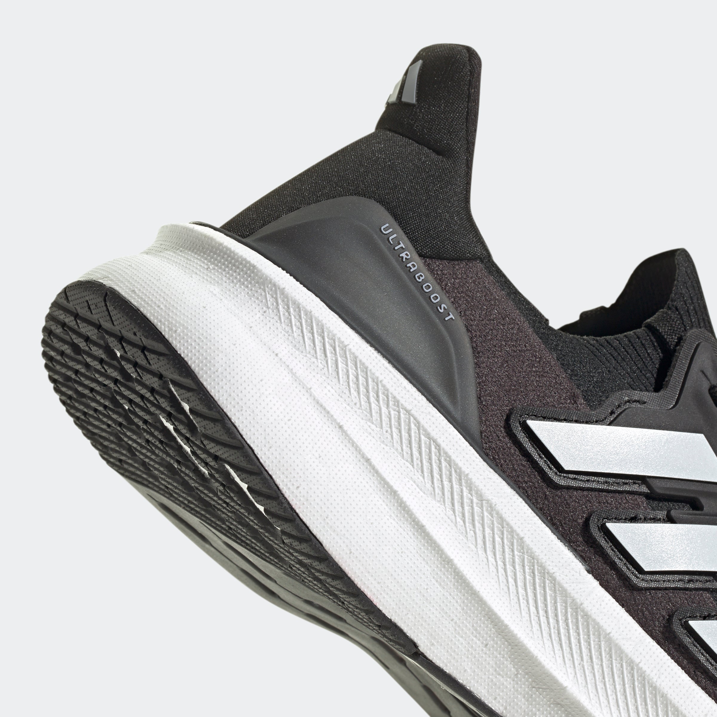 ULTRABOOST 5 נעלי ספורט