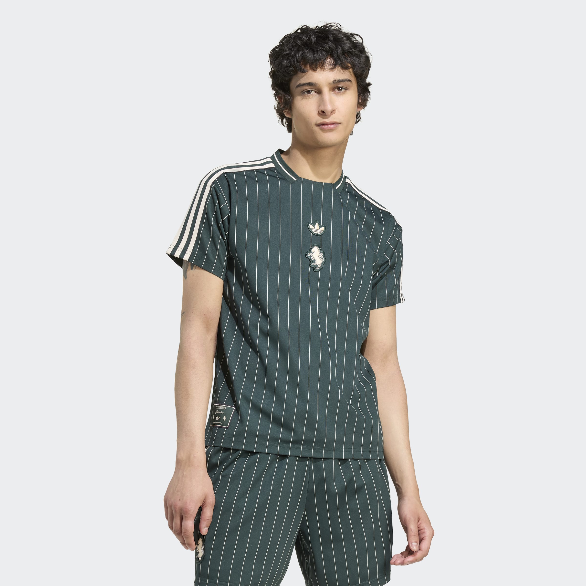 Juventus Terrace Icons טי שירט