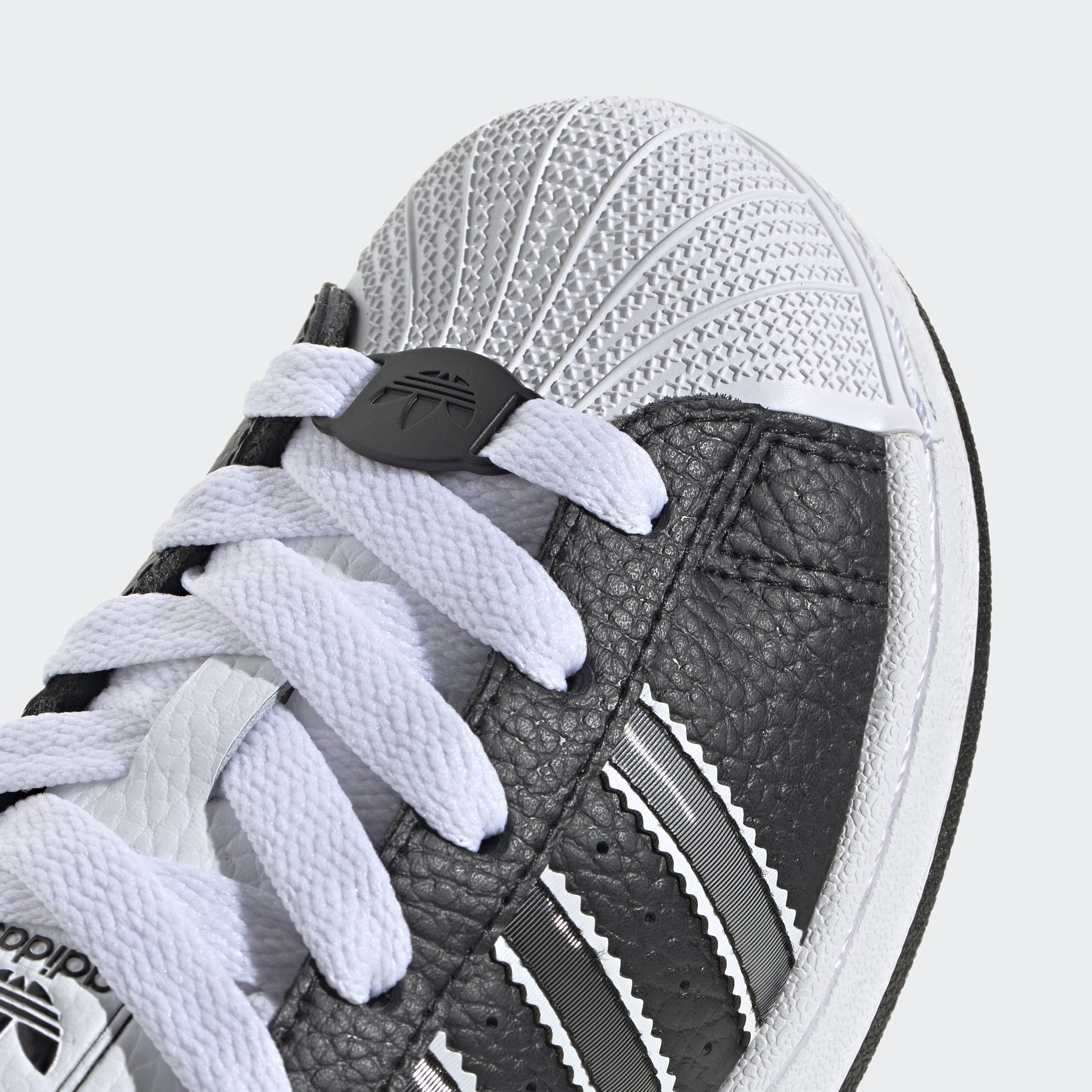 SUPERSTAR II סניקרס