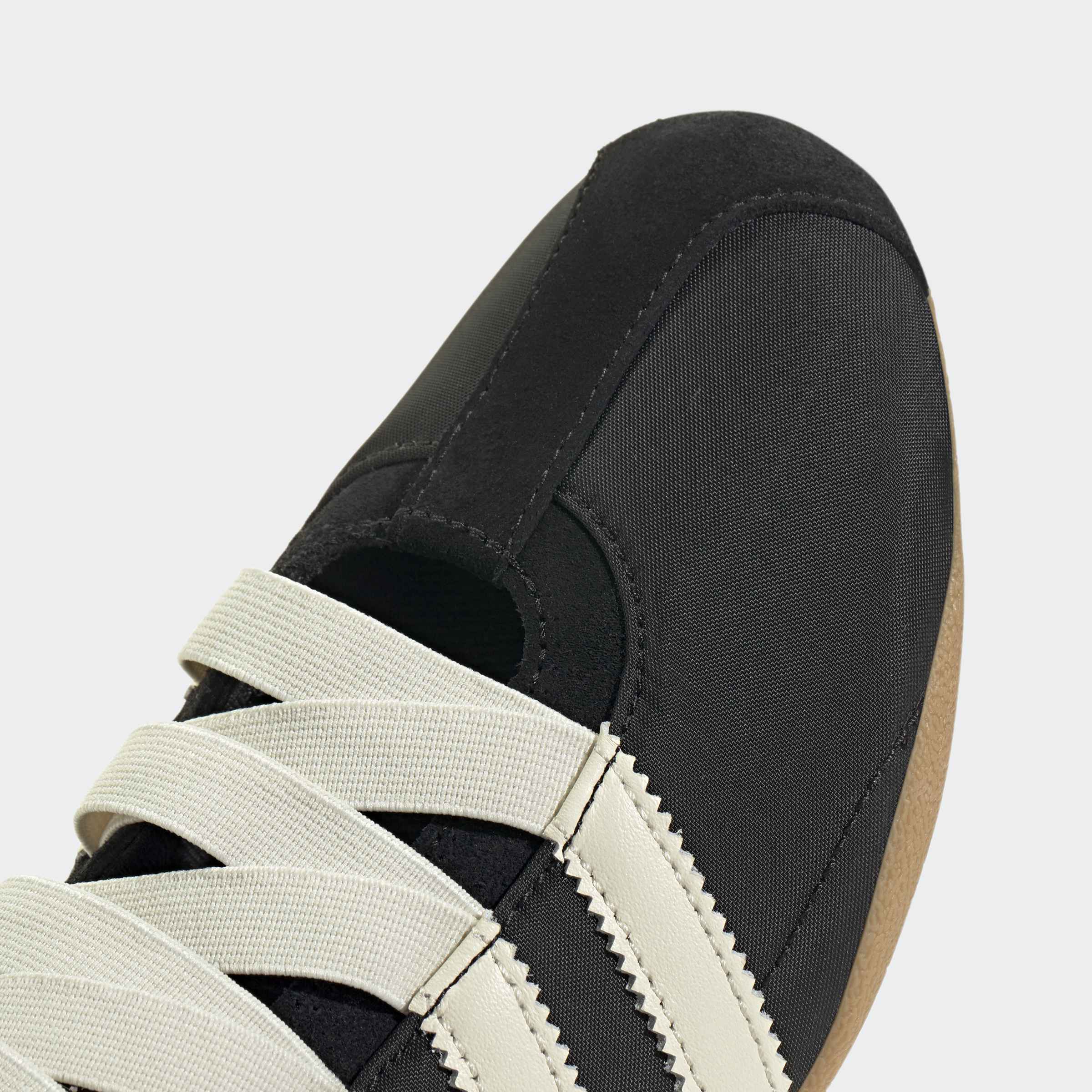 TOKYO MJ סניקרס