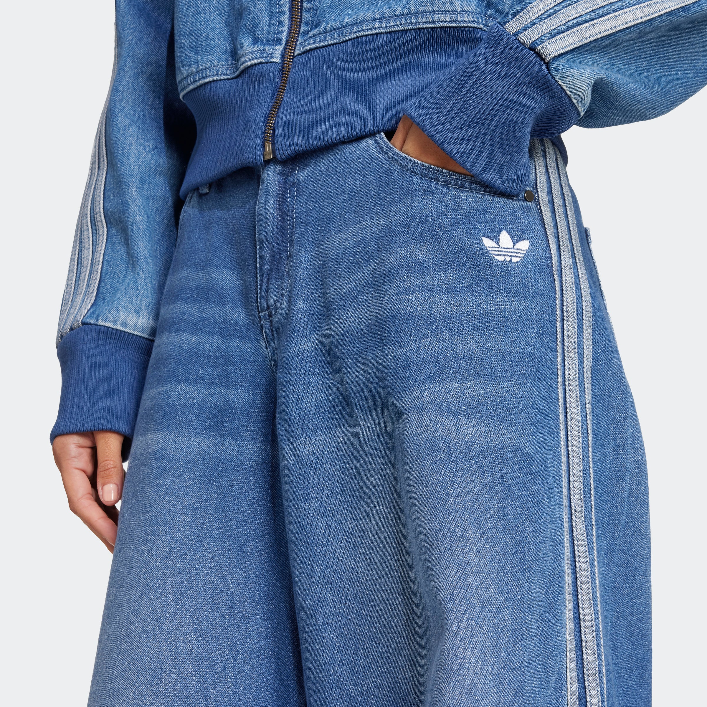 Denim Adilenium ג'ינסים