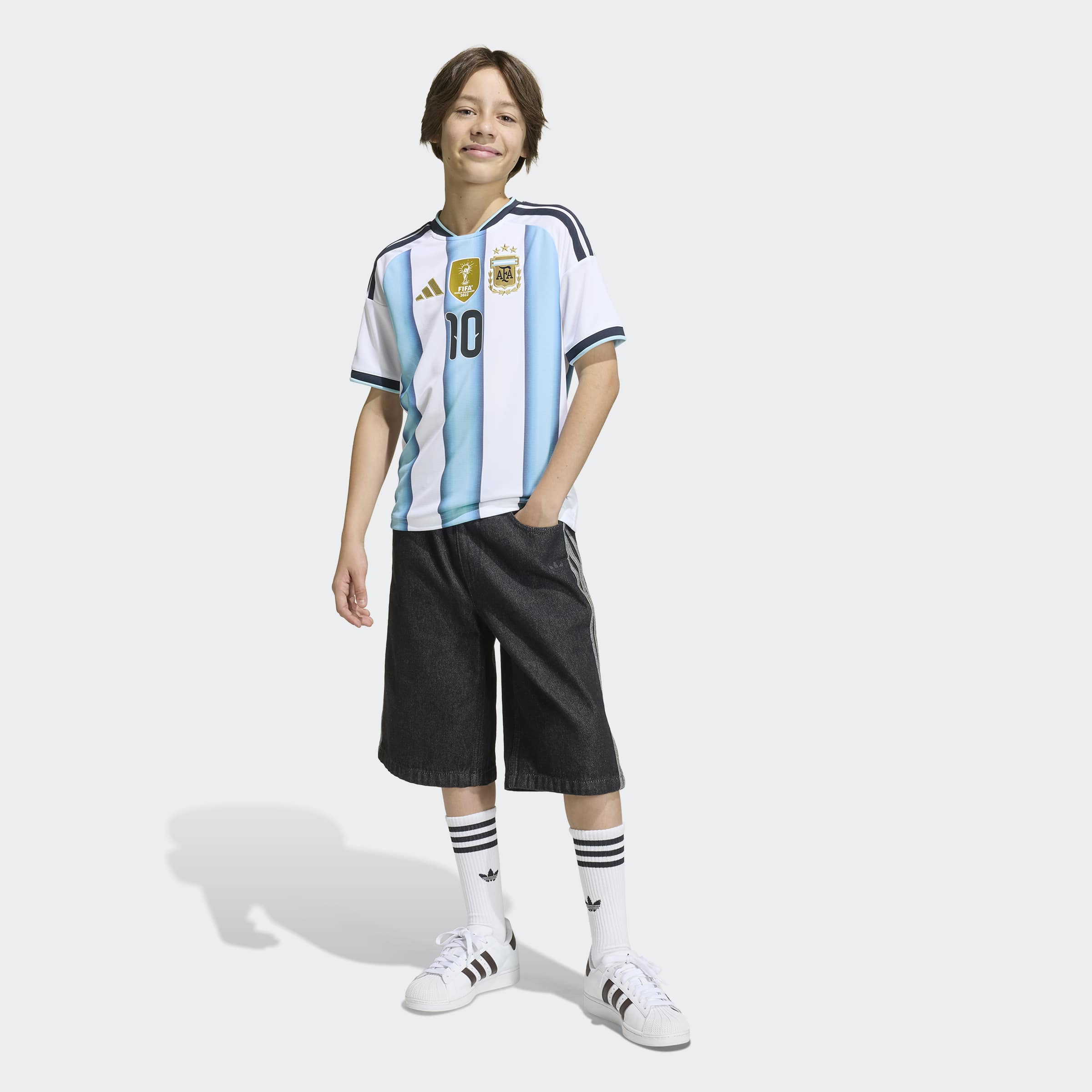 ARGENTINA 26 HOME REPLICA MESSI טי שירט
