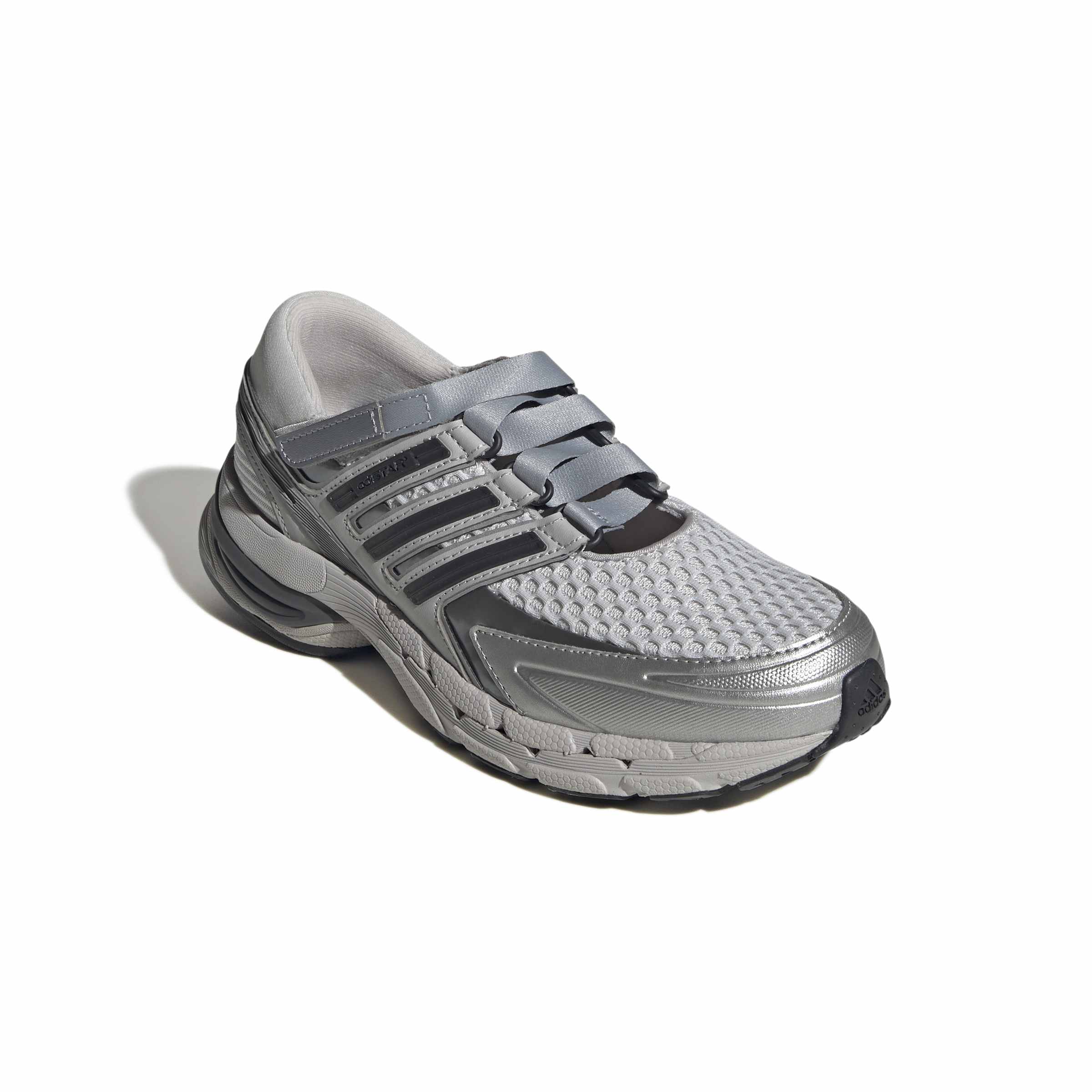 ADISTAR CONTROL 5 סניקרס