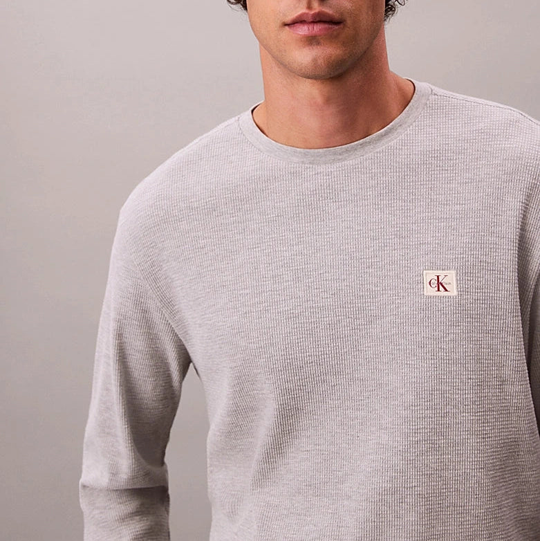 WAFFLE BADGE CREWNECK סווטשירט