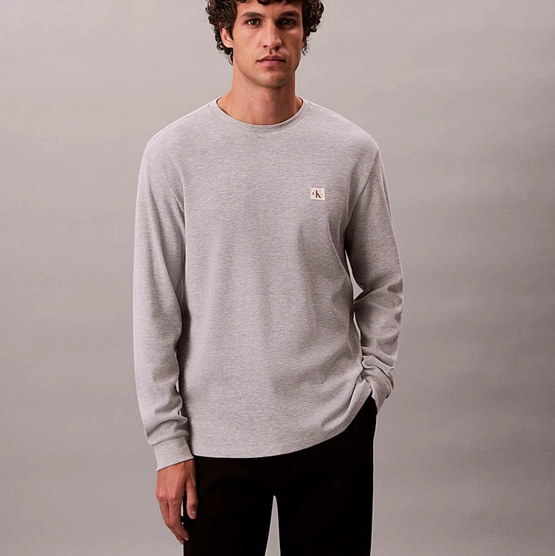 WAFFLE BADGE CREWNECK סווטשירט