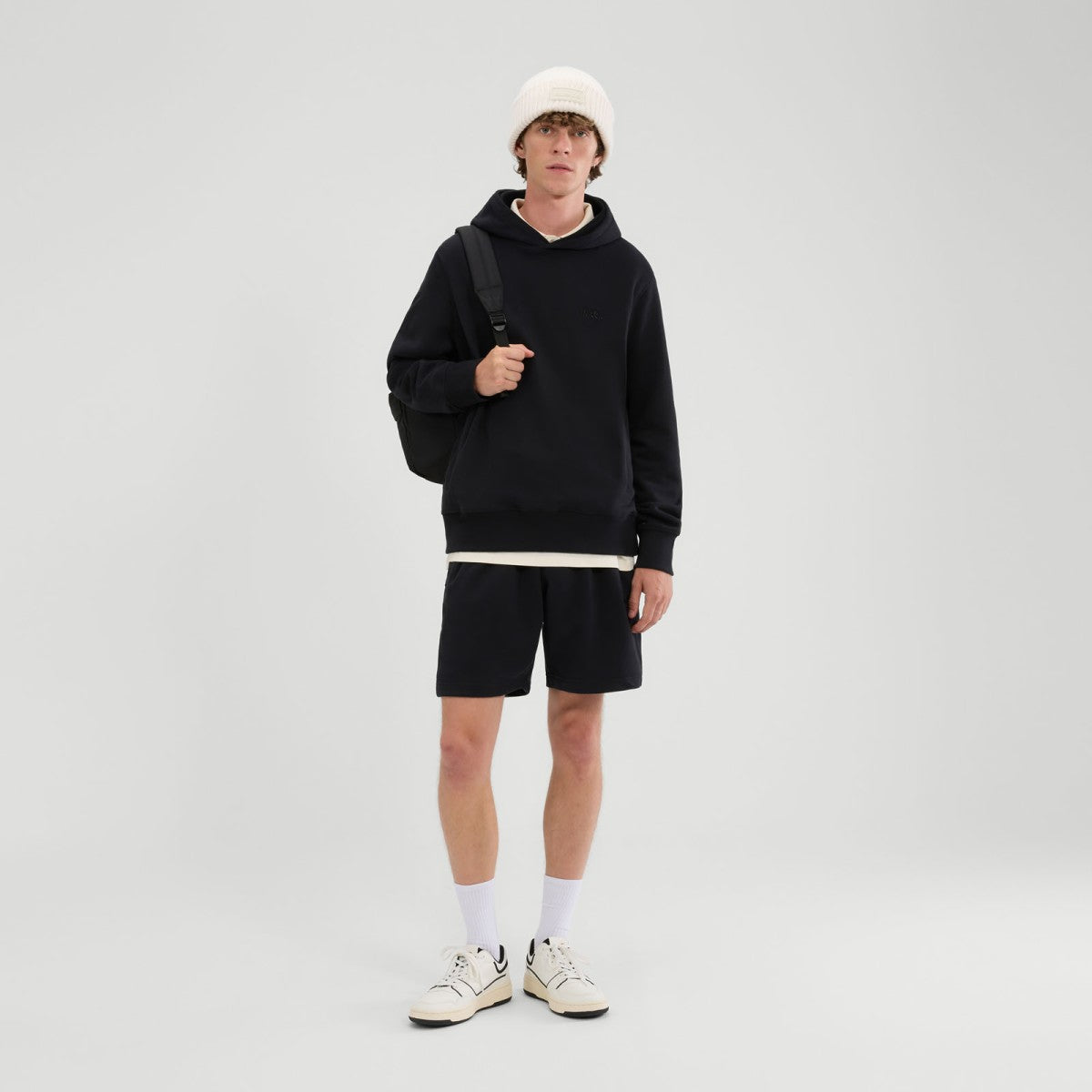 ESSENTIALS-MADONE OH סווטשירט