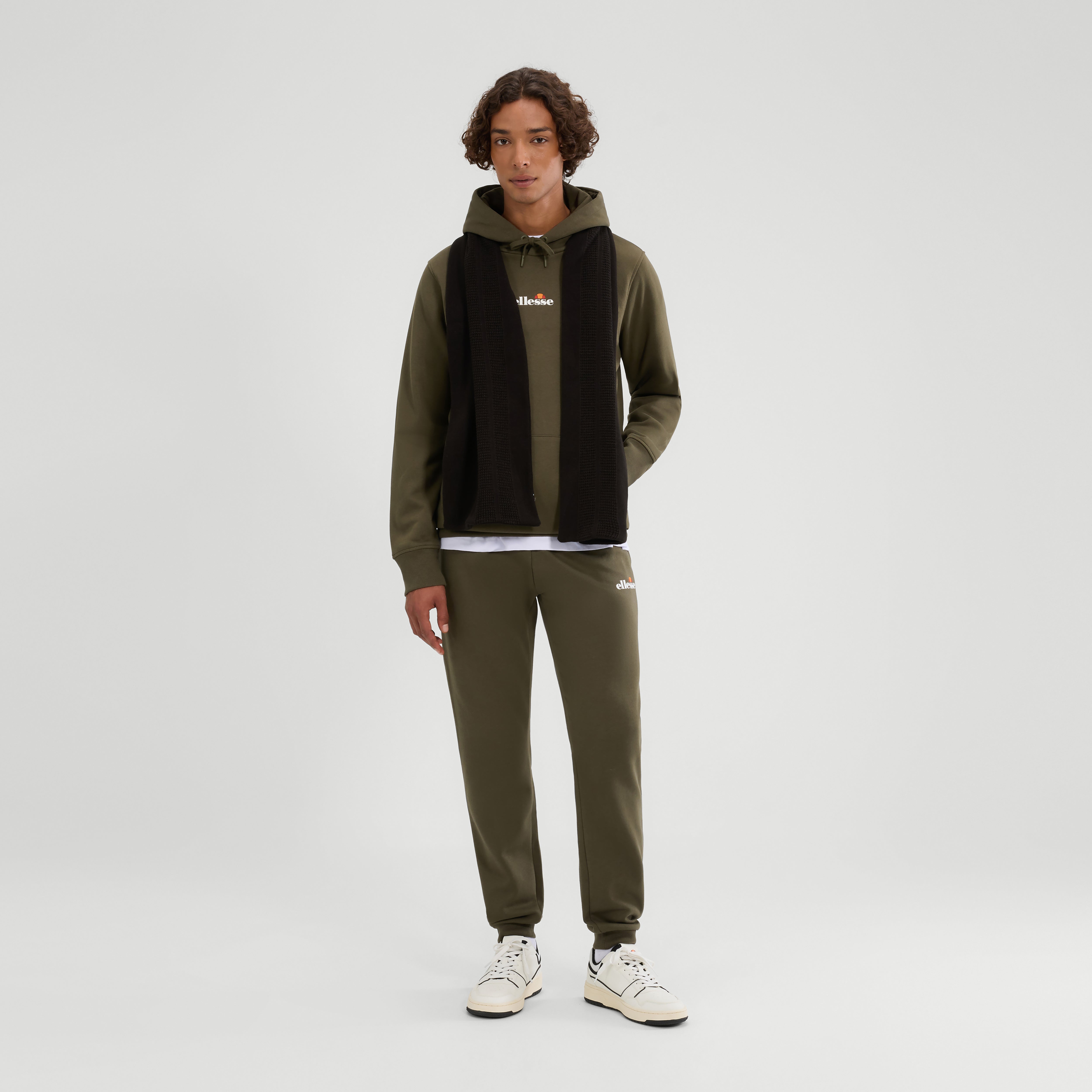 FUNDAMENTALS סווטשירט