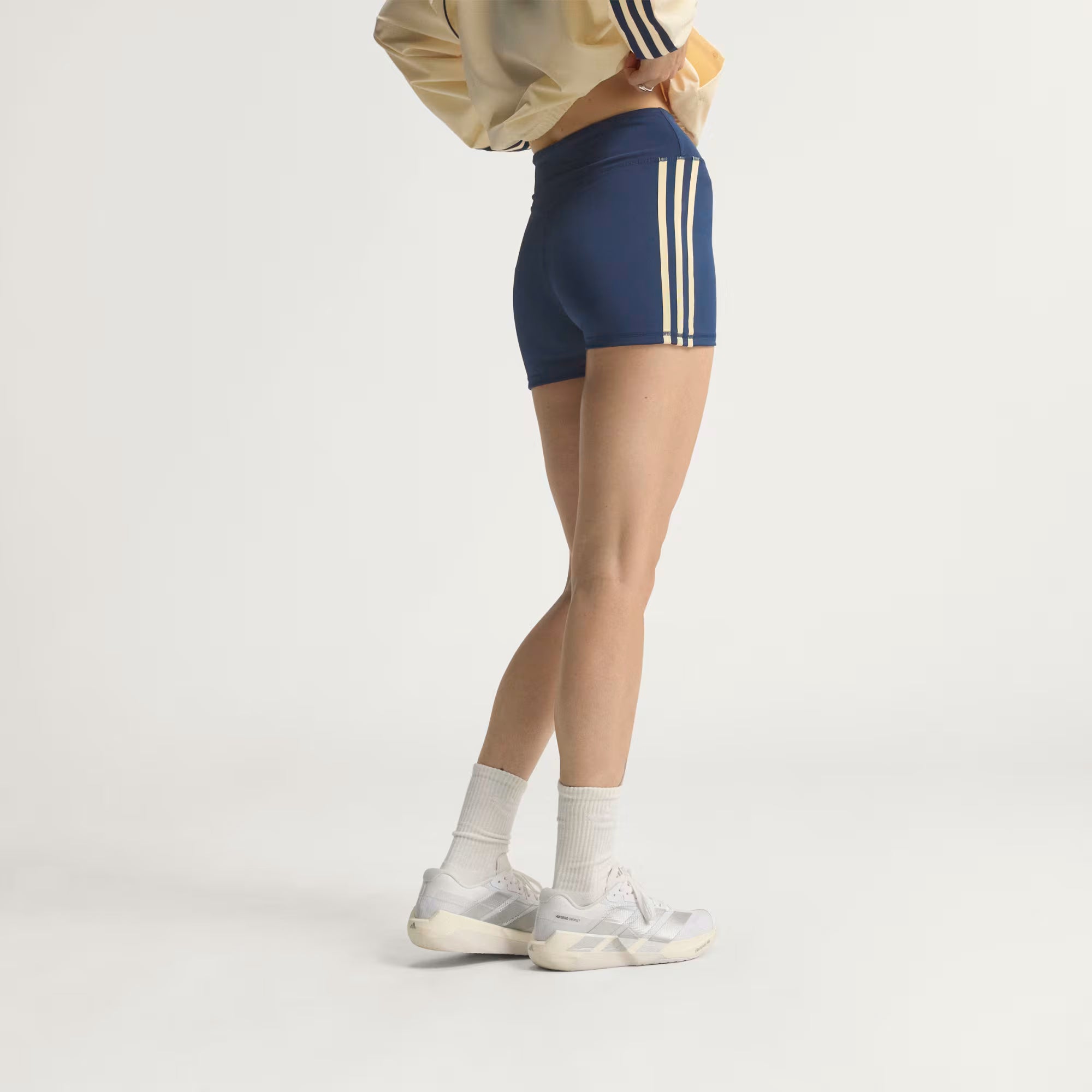 riginals Sport Superstar טיץ קצר