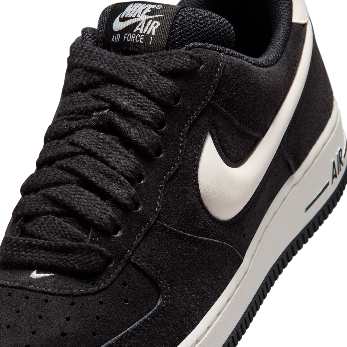 Air Force 1 '07 LV8 סניקרס