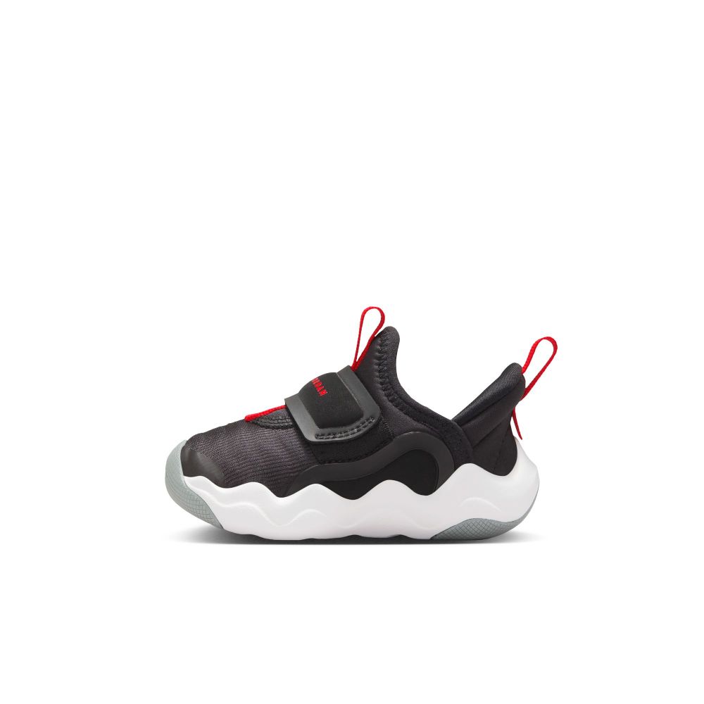 JORDAN 732 EASYON סניקרס סקוצ'ים