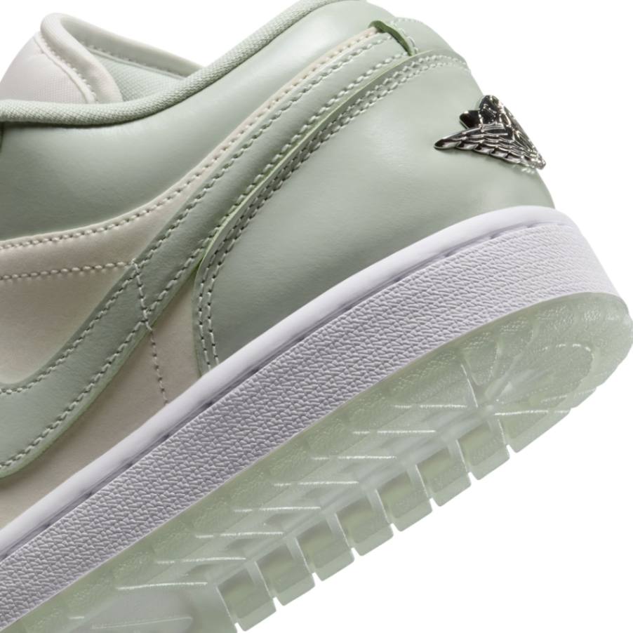 AIR JORDAN 1 LOW SE סניקרס