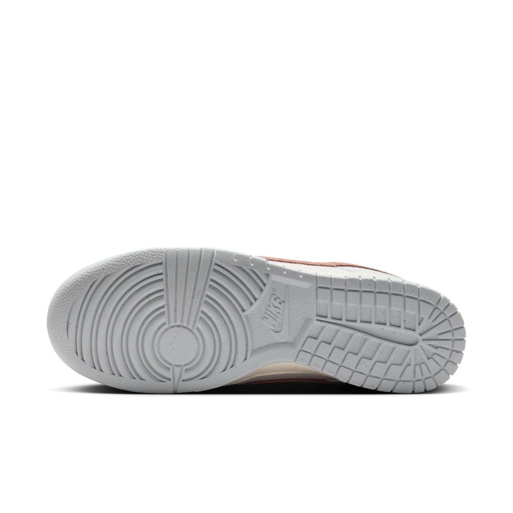 DUNK LOW RETRO SE סניקרס