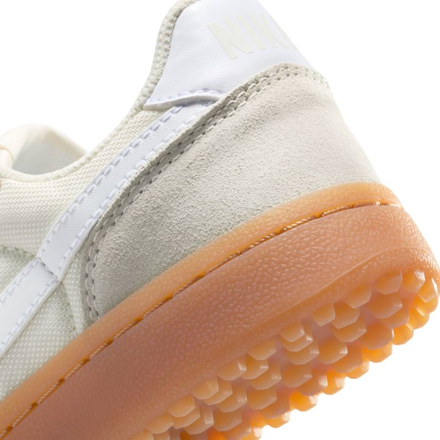 FIELD GENERAL סניקרס