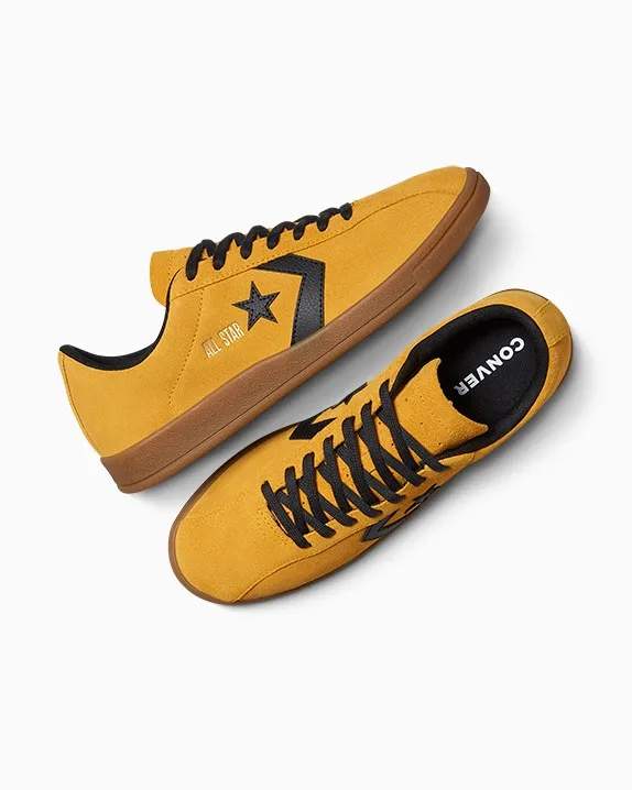 ALL STAR CLASSIC TRAINER SUEDE סניקרס