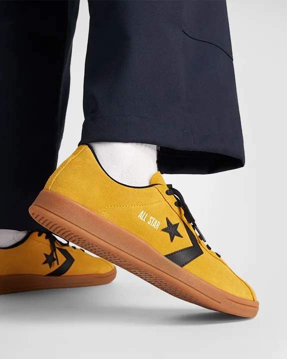 ALL STAR CLASSIC TRAINER SUEDE סניקרס